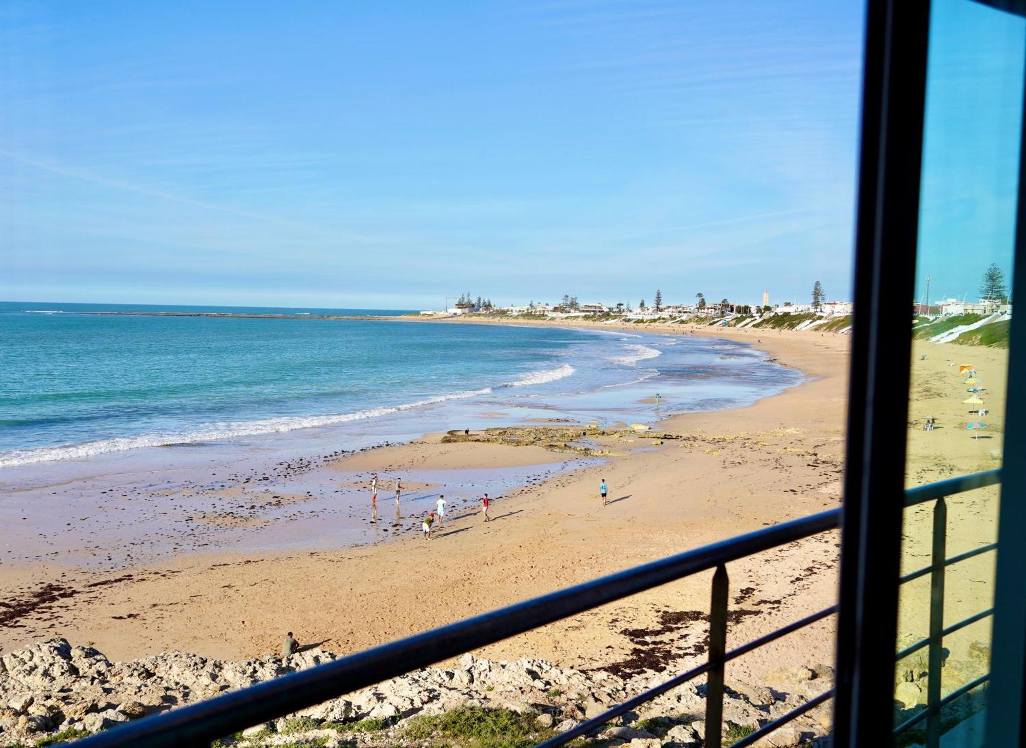 Splendid Beachfront Villa In Sidi Bouzid Beach With Pool Douar Ourlali Bagian luar foto