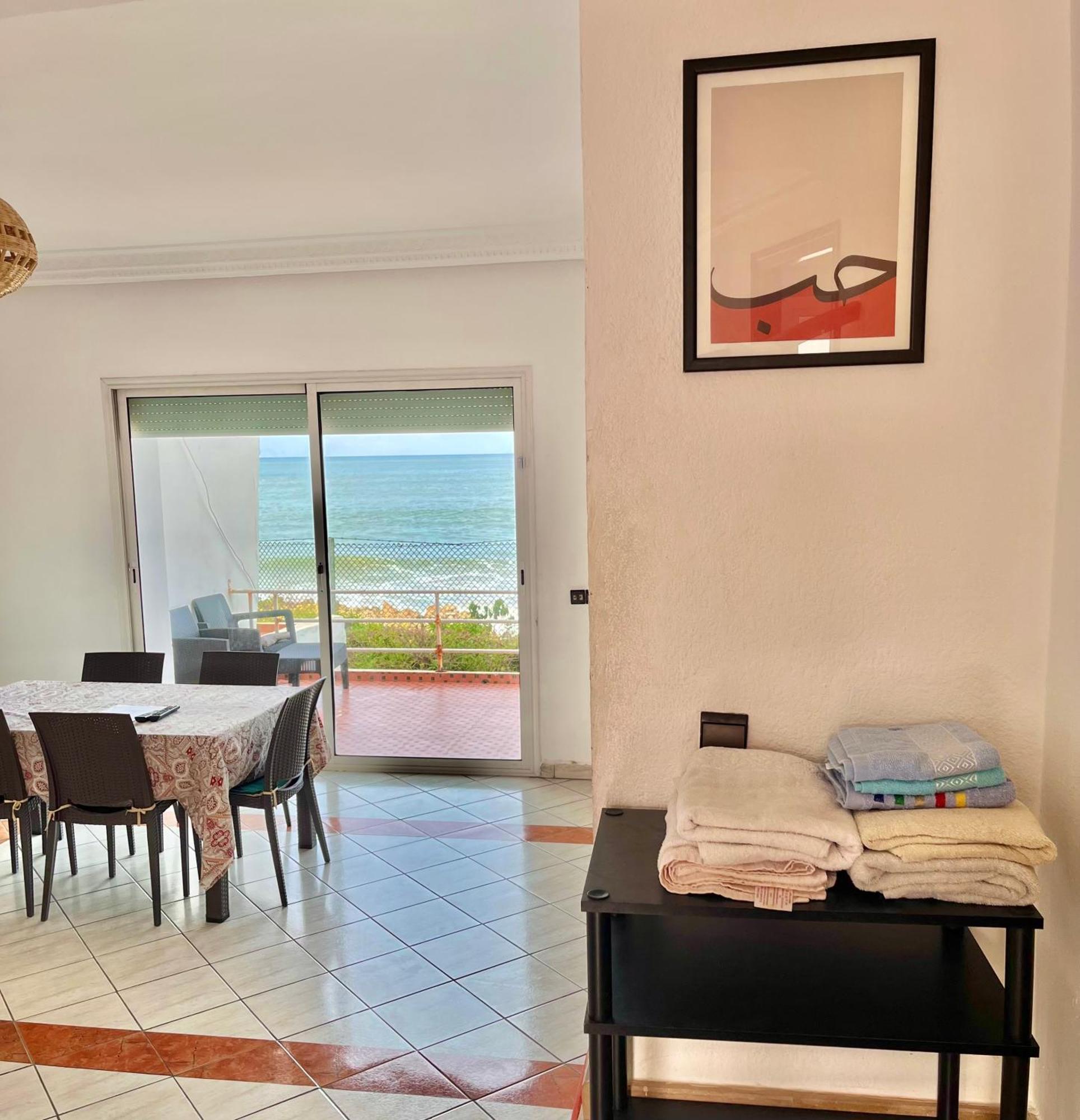 Splendid Beachfront Villa In Sidi Bouzid Beach With Pool Douar Ourlali Bagian luar foto